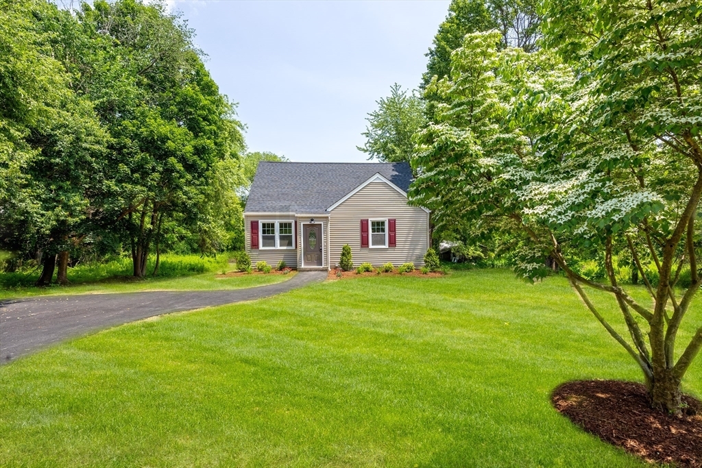 136 East Street  South Hadley MA 01075 photo