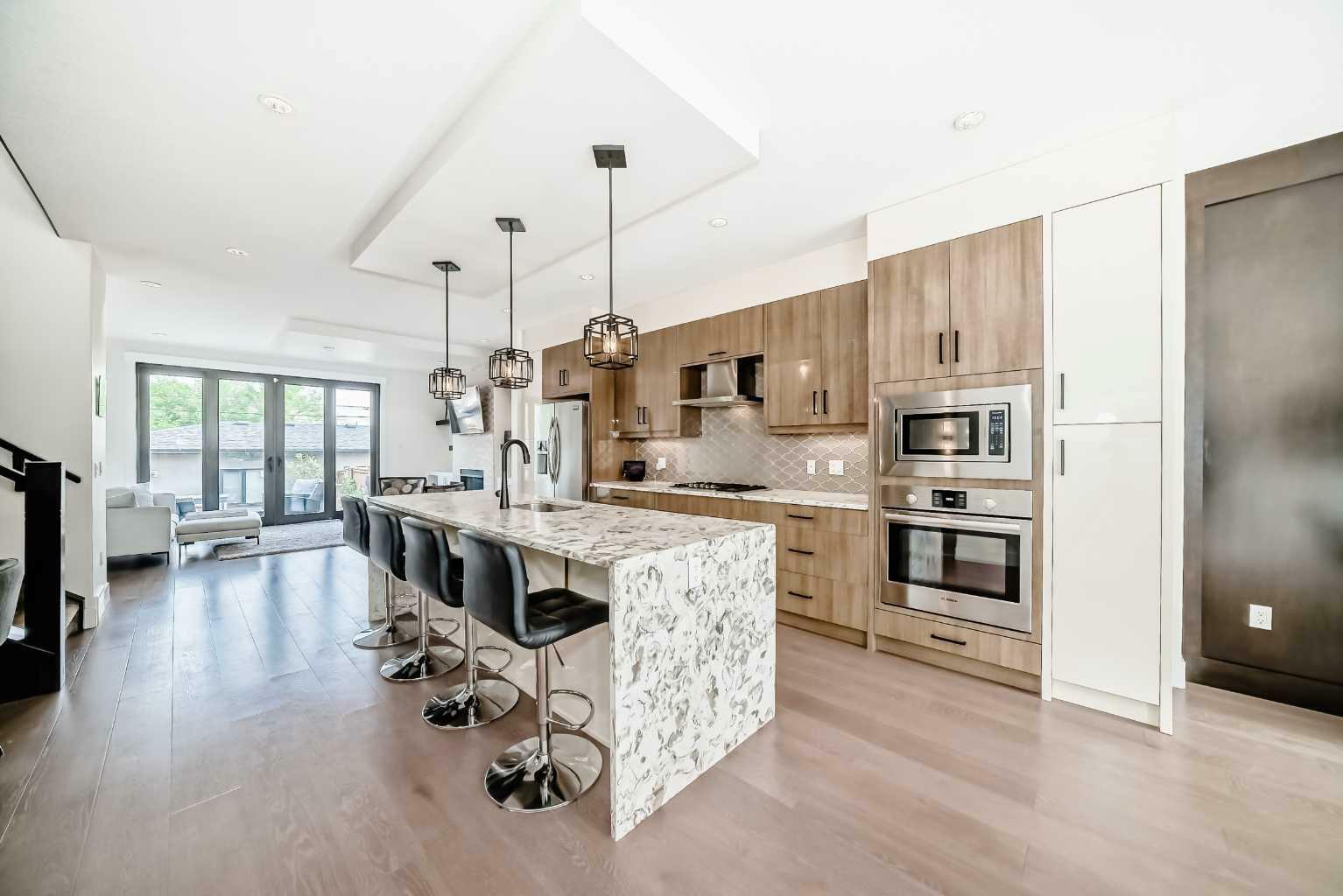 Photo de la propriété: 140 27 Avenue NE AB T2E 1Z7