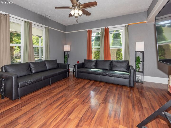 Property Photo:  410 E Yacolt Rd  WA 98675 