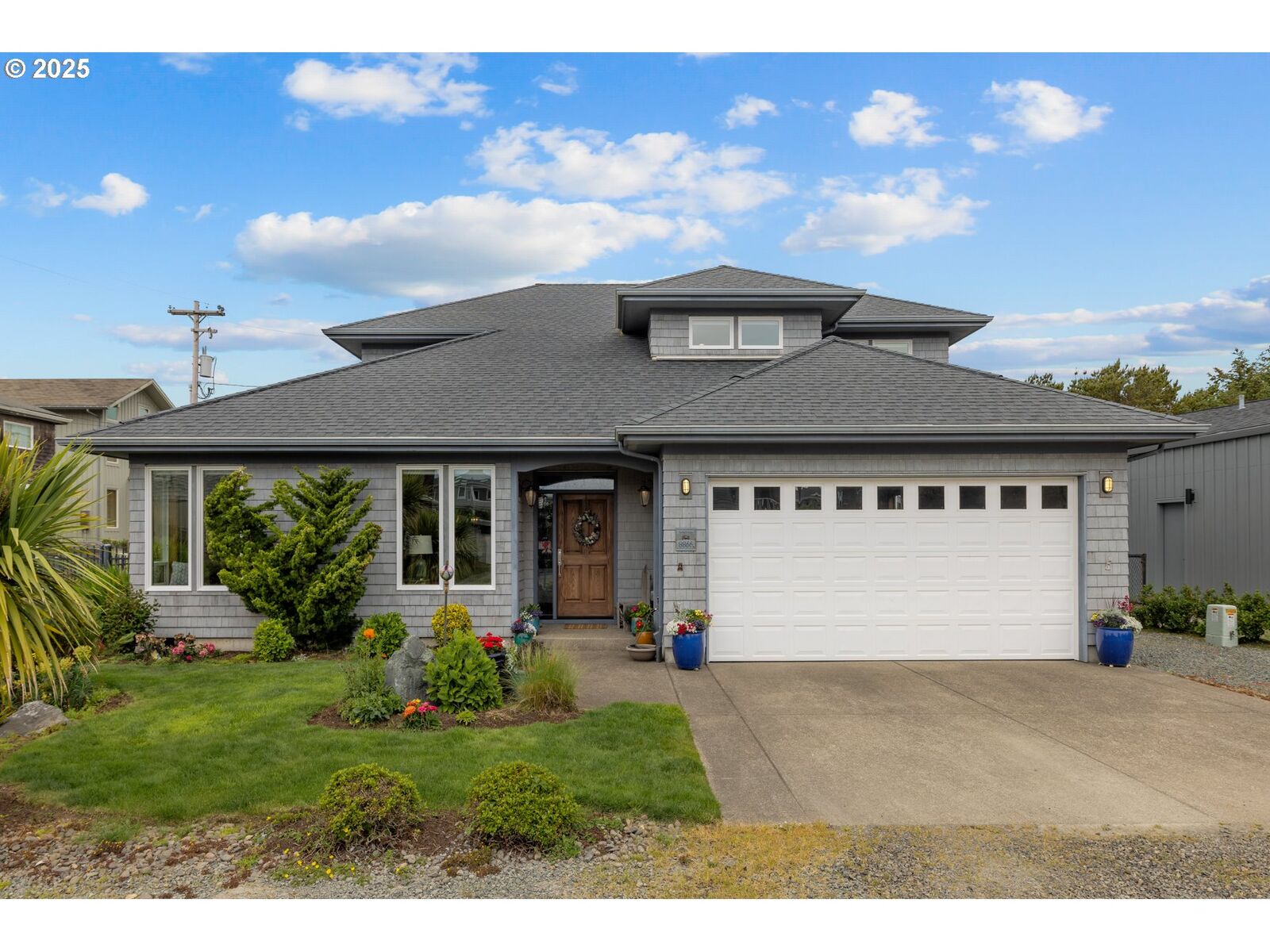 Property Photo:  8866 Ocean Crest Ln  OR 97130 