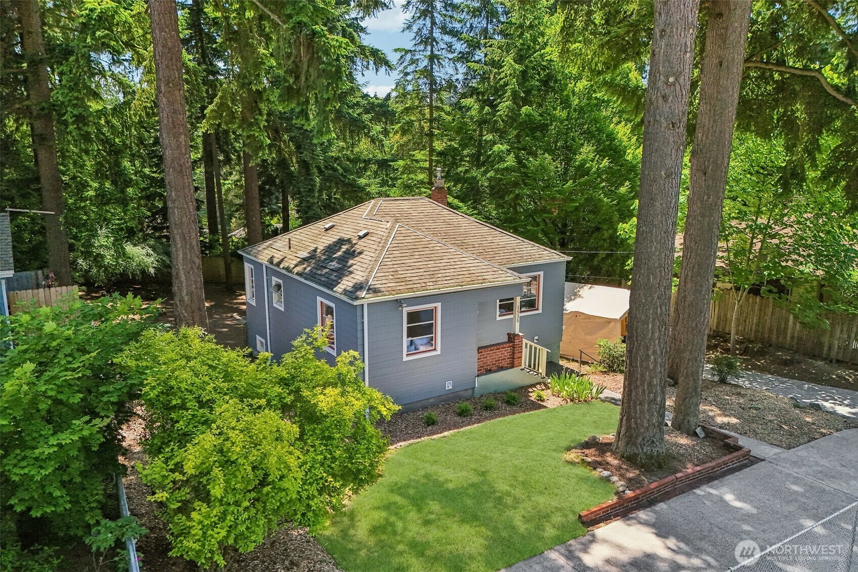 1535 NE 107th Street  Seattle WA 98125 photo