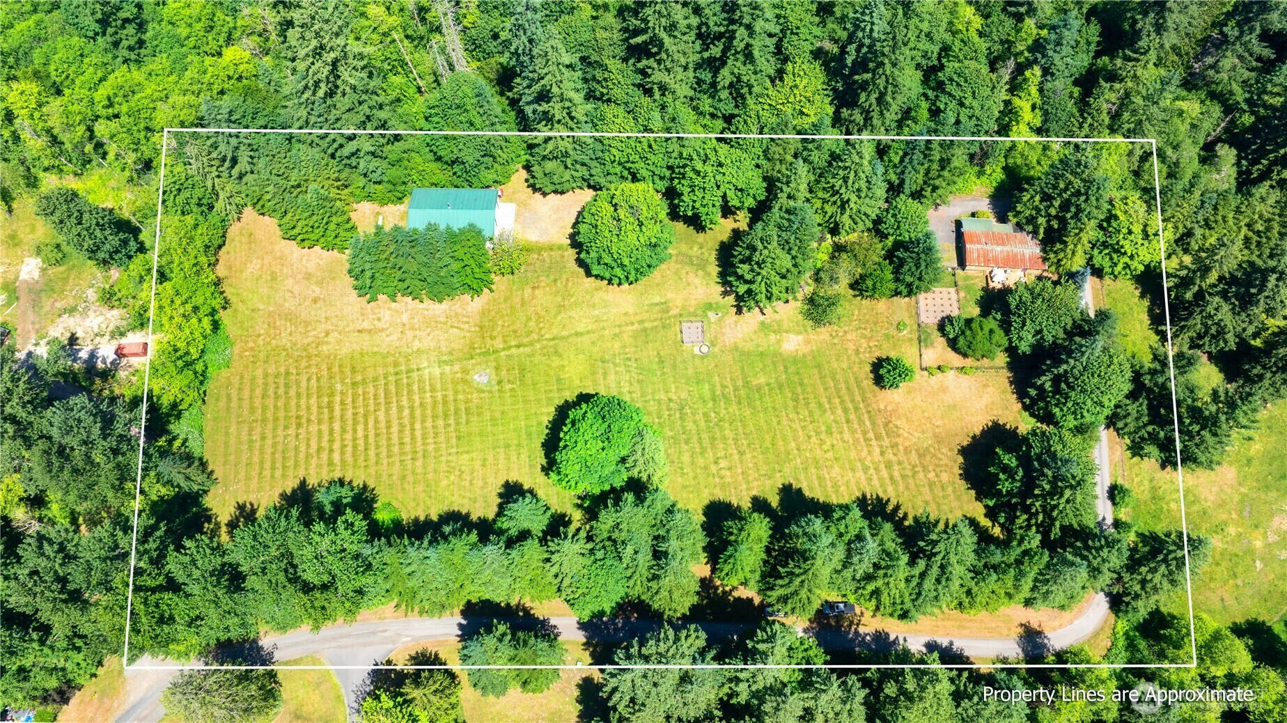 Property Photo: 20005 232nd Avenue SE WA 98038