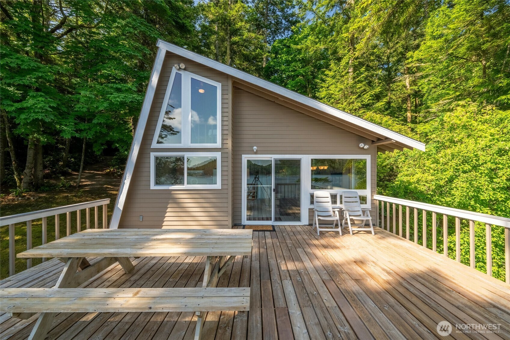 Property Photo: 233 Chinook Way WA 98221