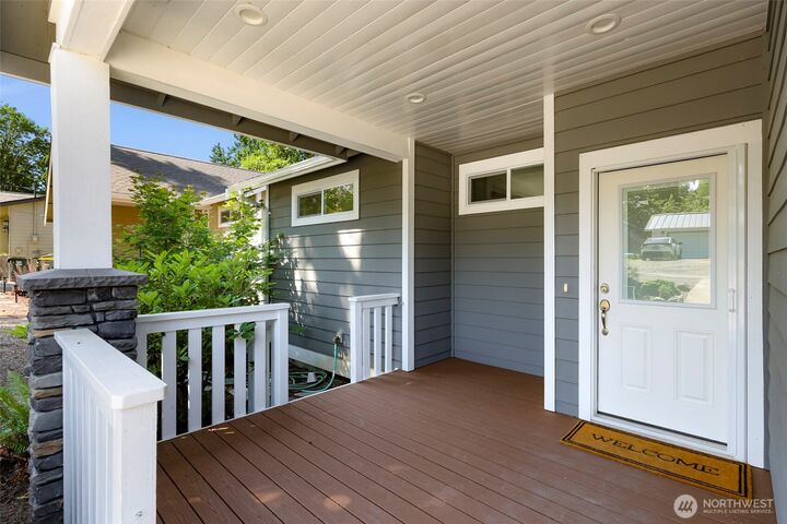 Property Photo:  1819  Olympic Place  WA 98229 