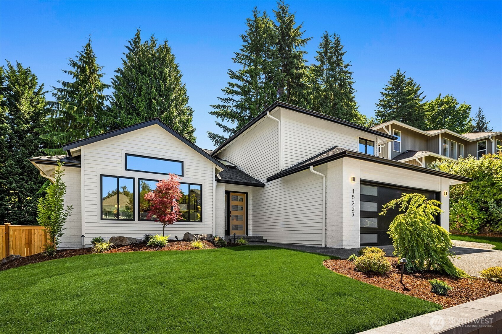 Property Photo: 15227 NE 71st Court WA 98052