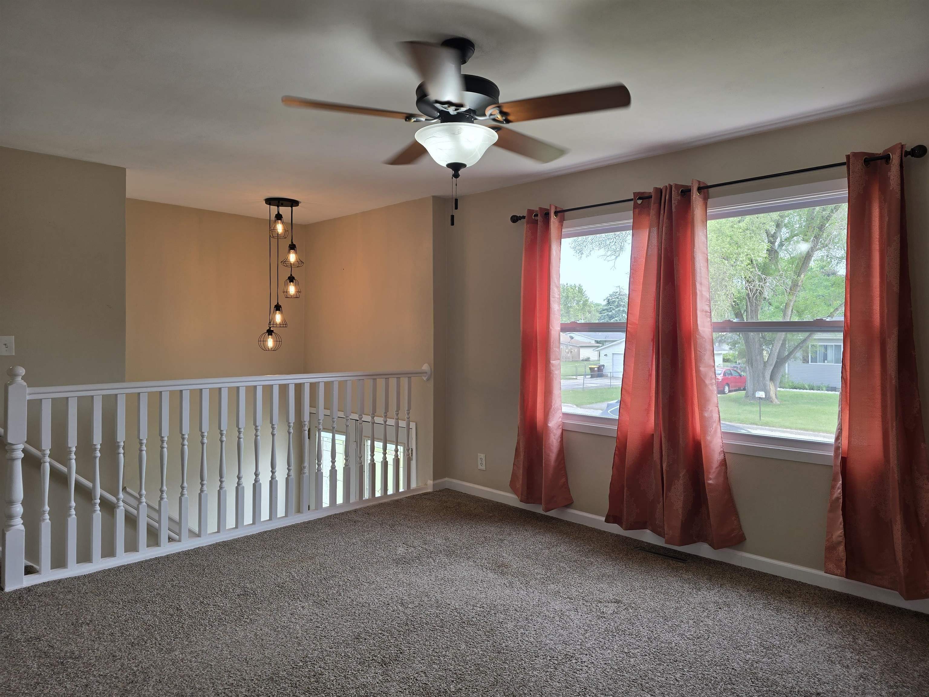 Property Photo: 122 Wilshire Boulevard IL 61115