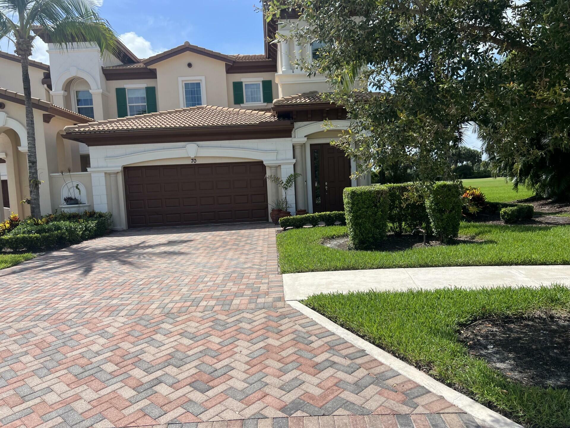 Property Photo: 242 Tresana Boulevard 70 FL 33478