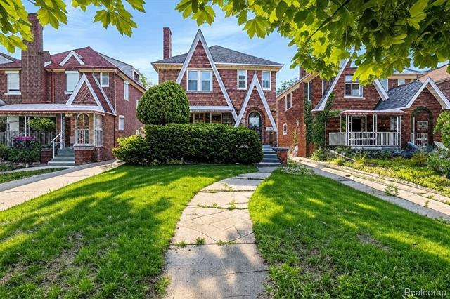 Property Photo: 17600 Santa Barbara Drive MI 48221