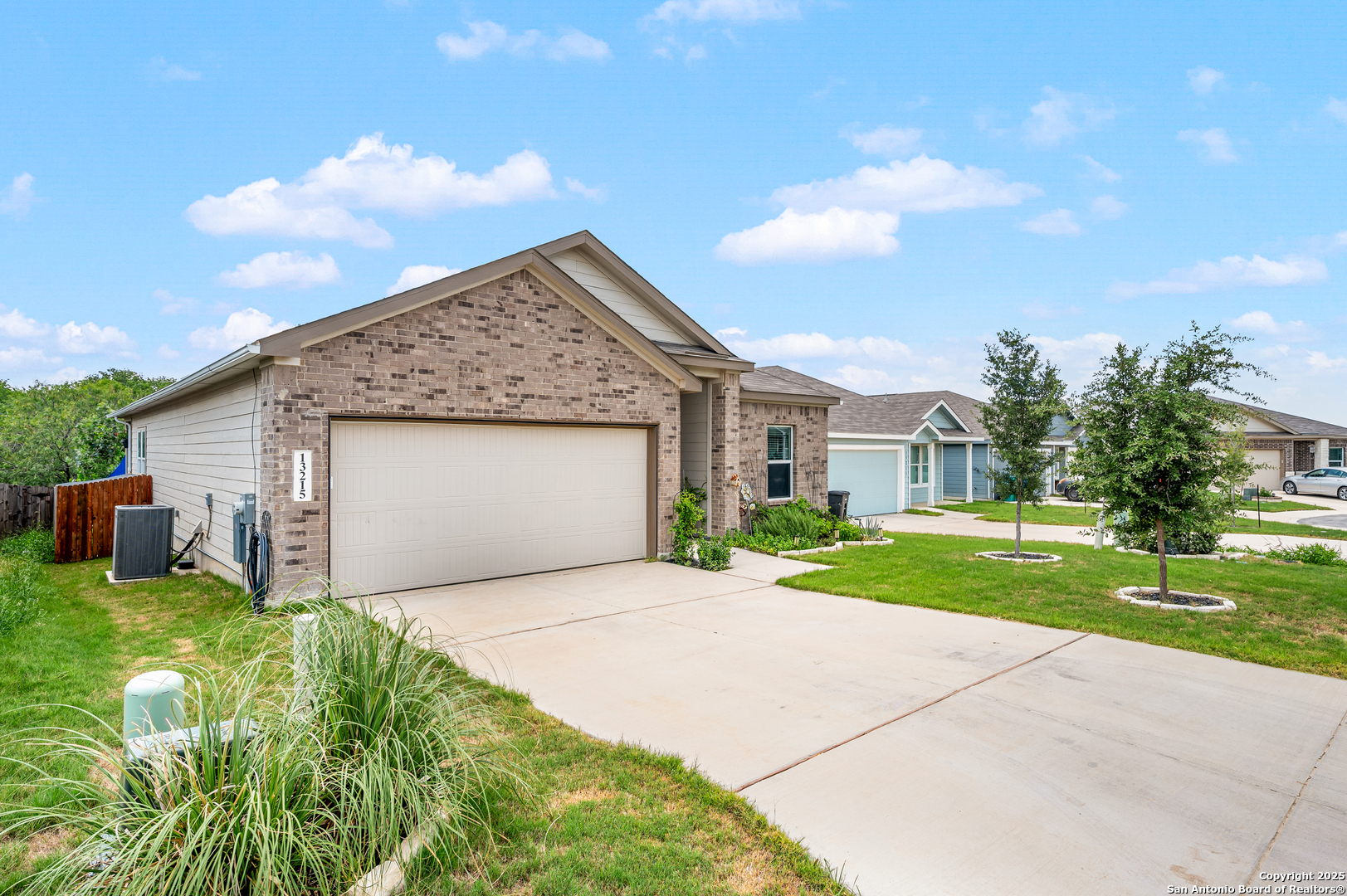 Property Photo: 13215 Turnesa Terrace TX 78221