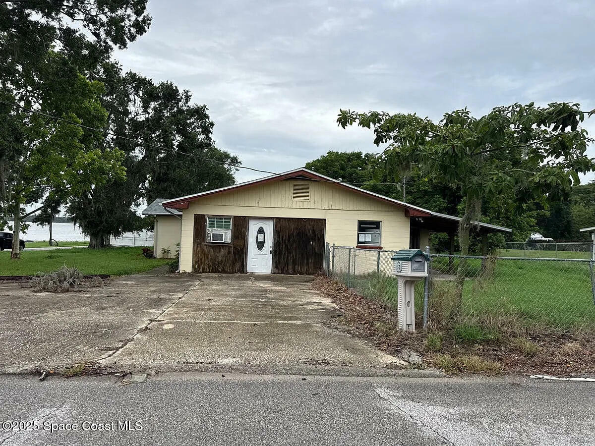 330 W 4th Street  Frostproof FL 33843 photo