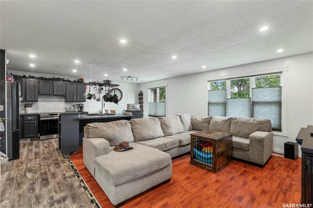 Property Photo: 766 Bard Crescent SK S4X 2K5