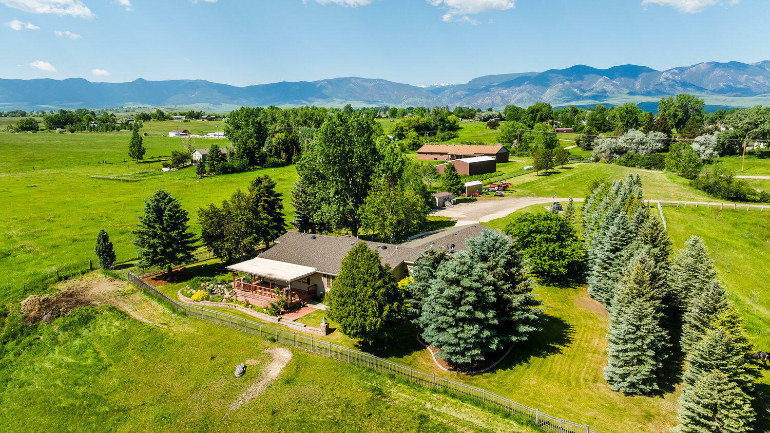 Property Photo: 95 Beaver Creek Road WY 82801