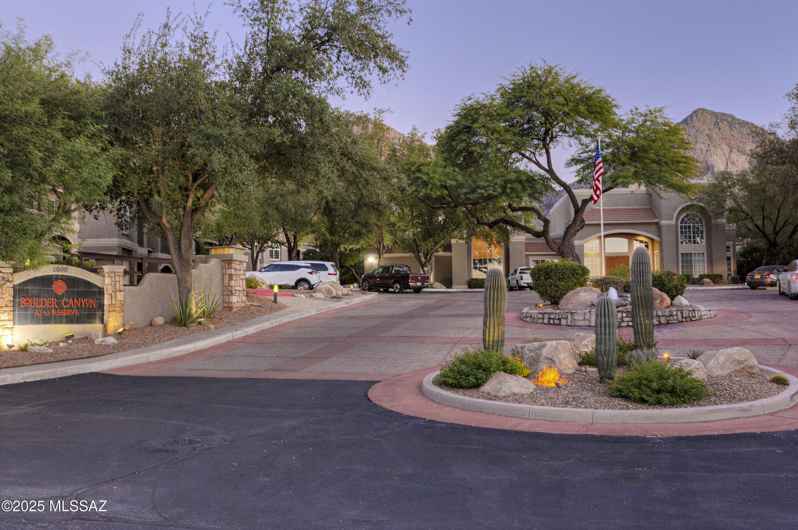 Property Photo:  1500 E Pusch Wilderness Drive Unit 2103  AZ 85737 