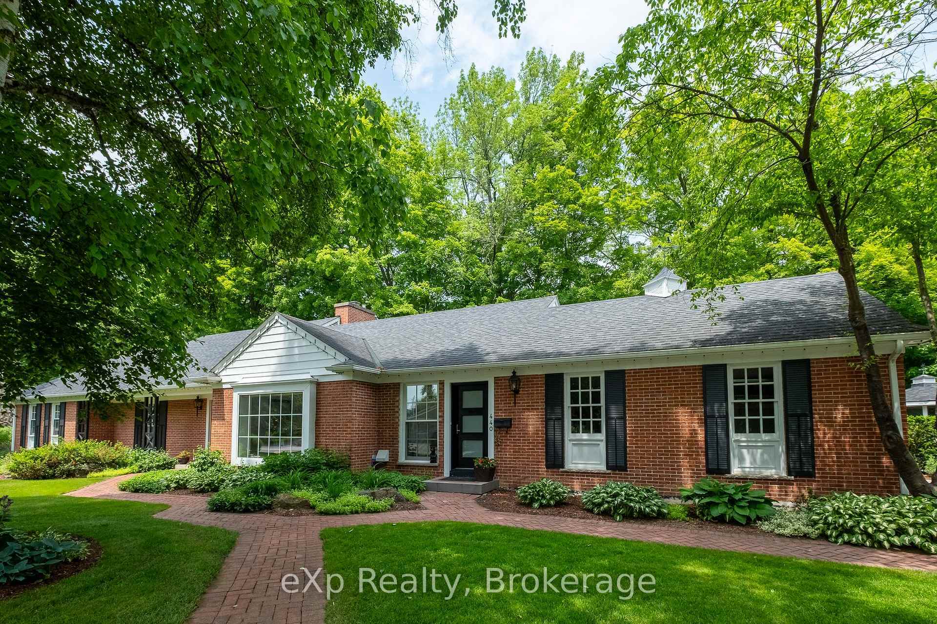 Property Photo: 440 5th 'A' Street W ON N4K 3K7