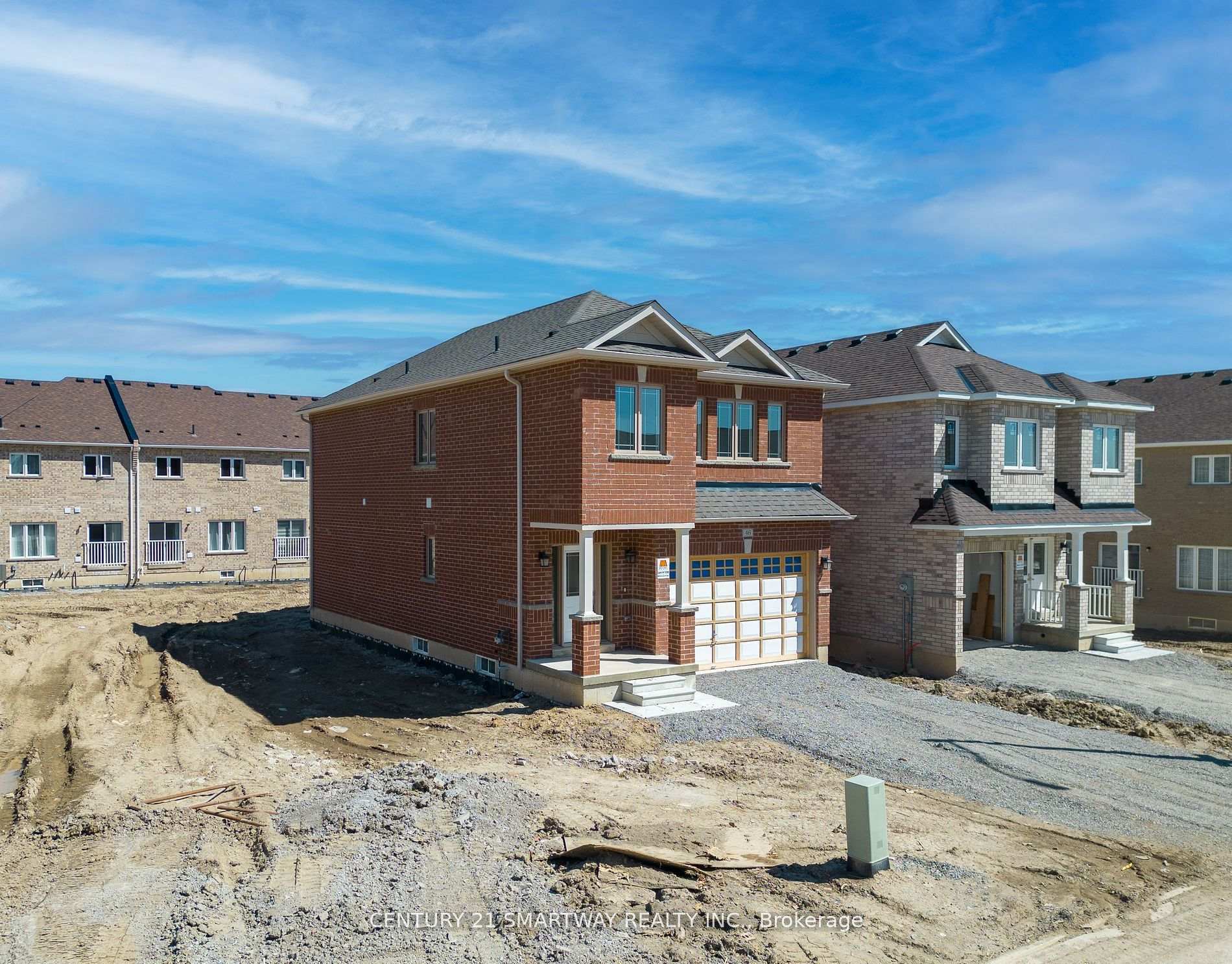 Photo de la propriété: 46 Huntsworth Avenue ON L2V 5G7