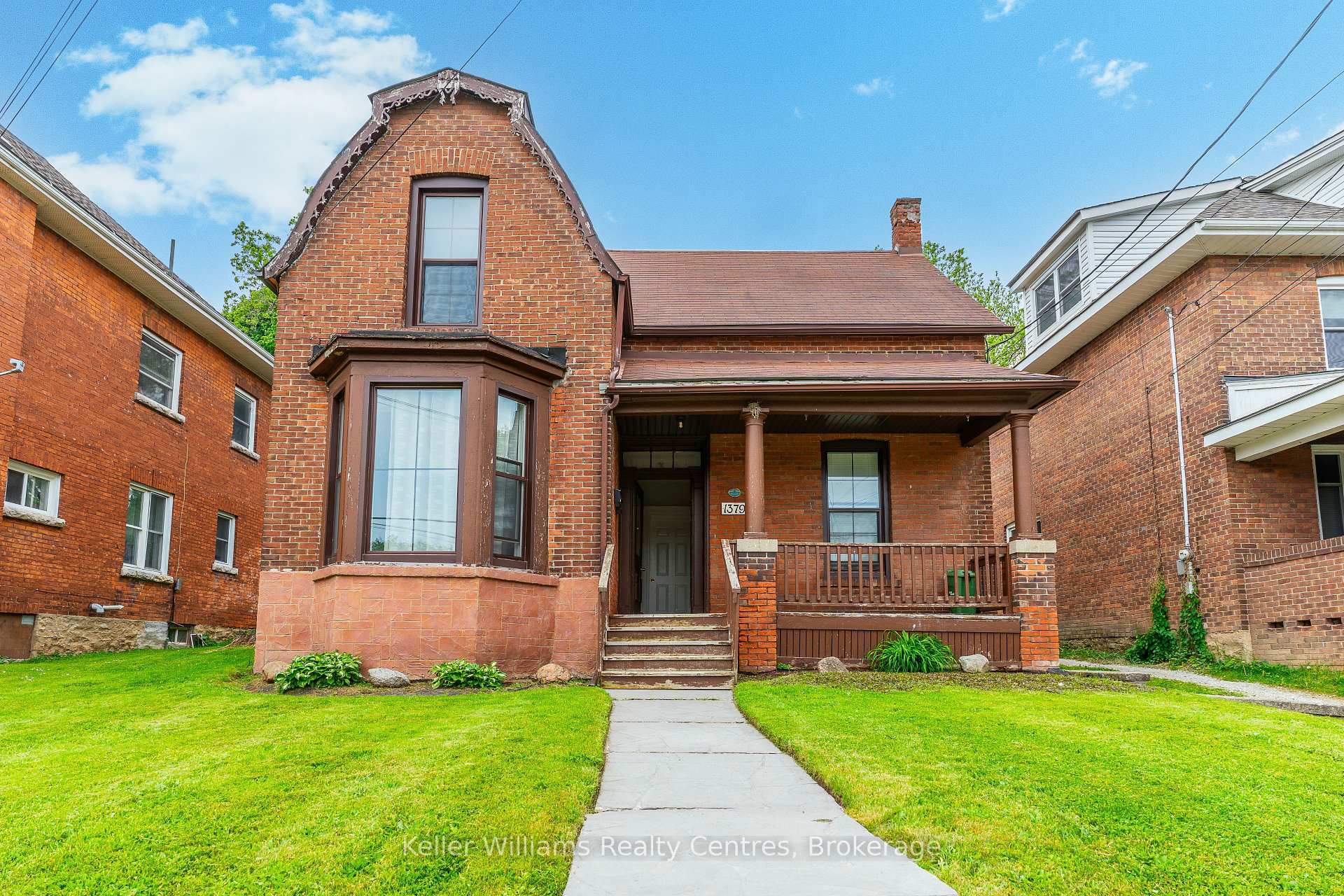 Property Photo: 1379 3rd Avenue E ON N4K 2L8