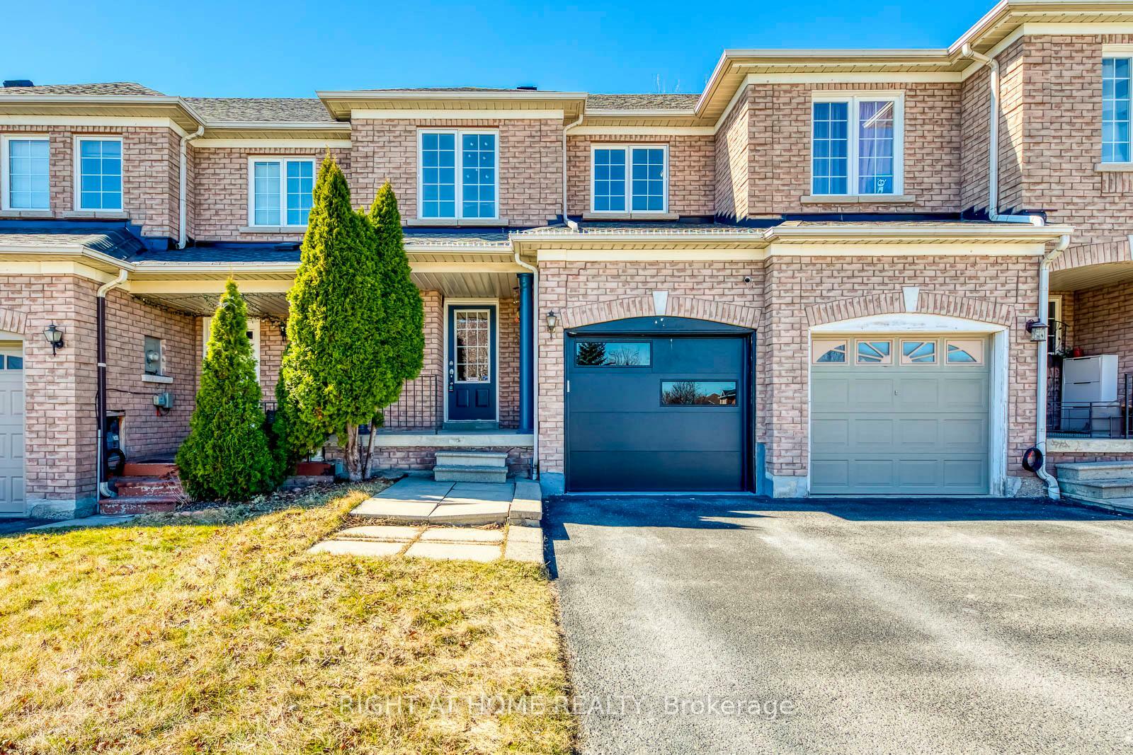 26 Oglevie Drive  Whitby ON L1R 2Y4 photo