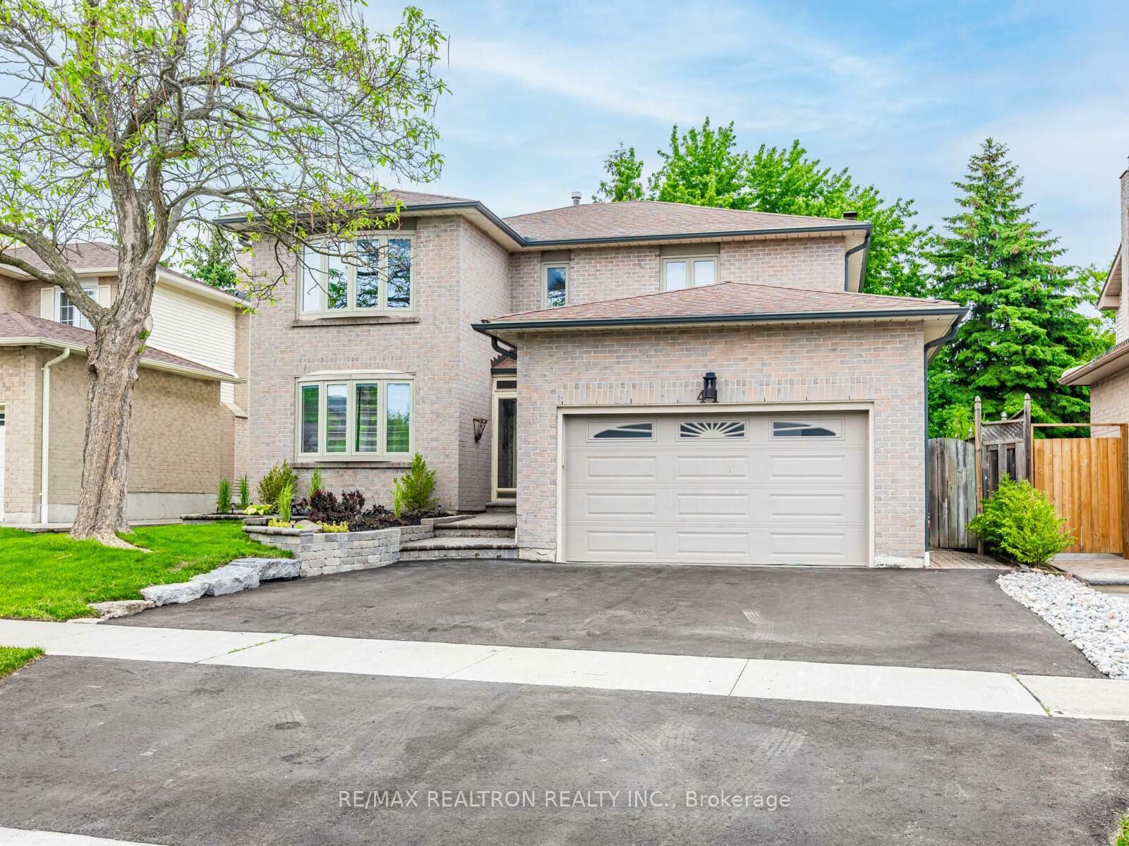 Property Photo: 41 Jason Drive ON L1R 1L1
