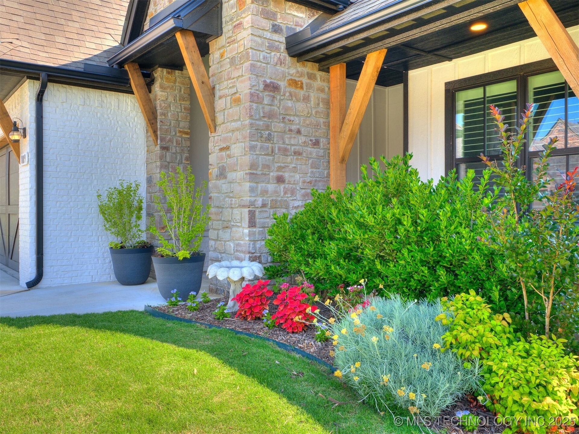 Property Photo: 809 N 89th Street OK 74014