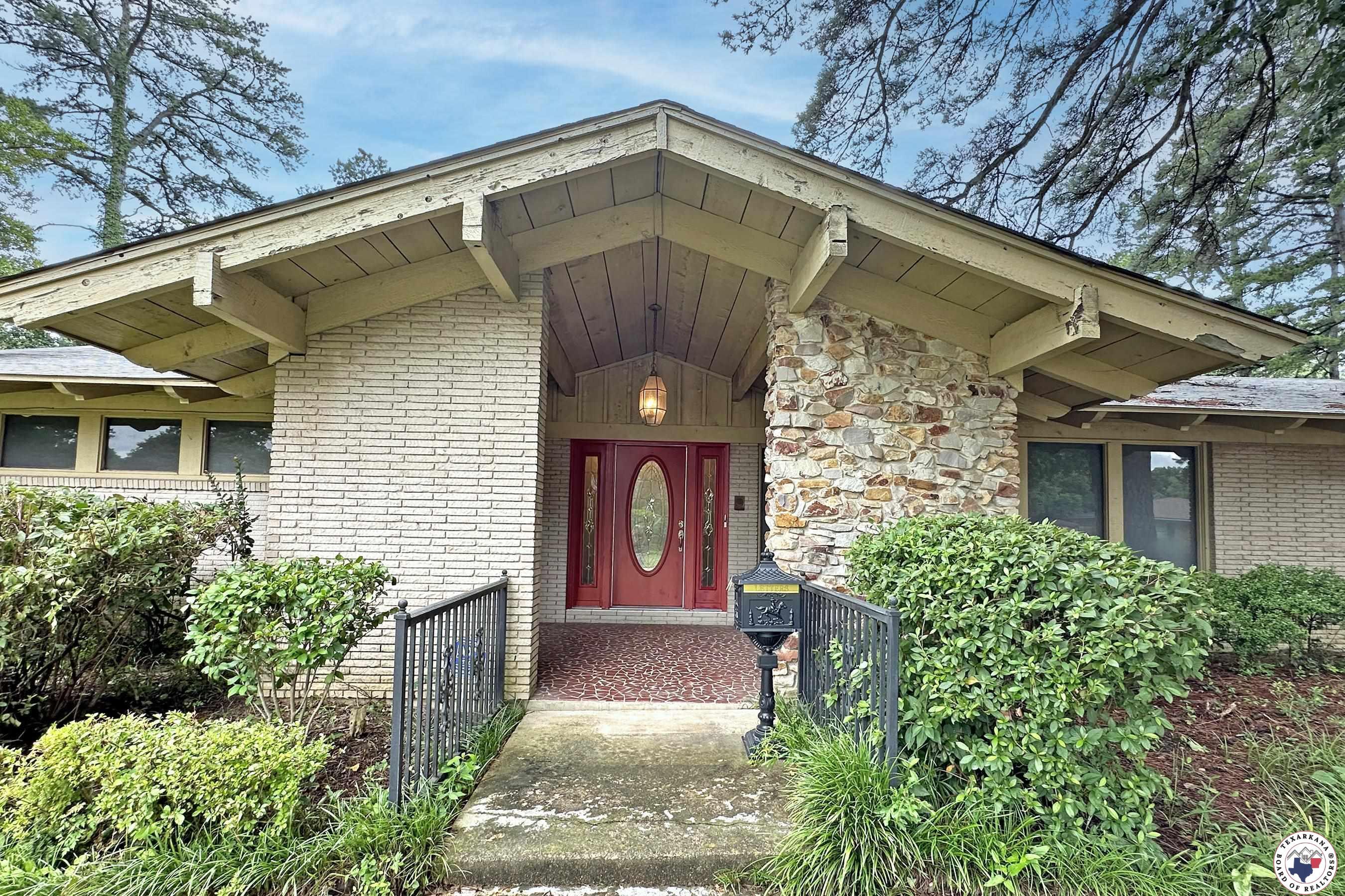 Property Photo:  1315 Holloway Dr  TX 75503 