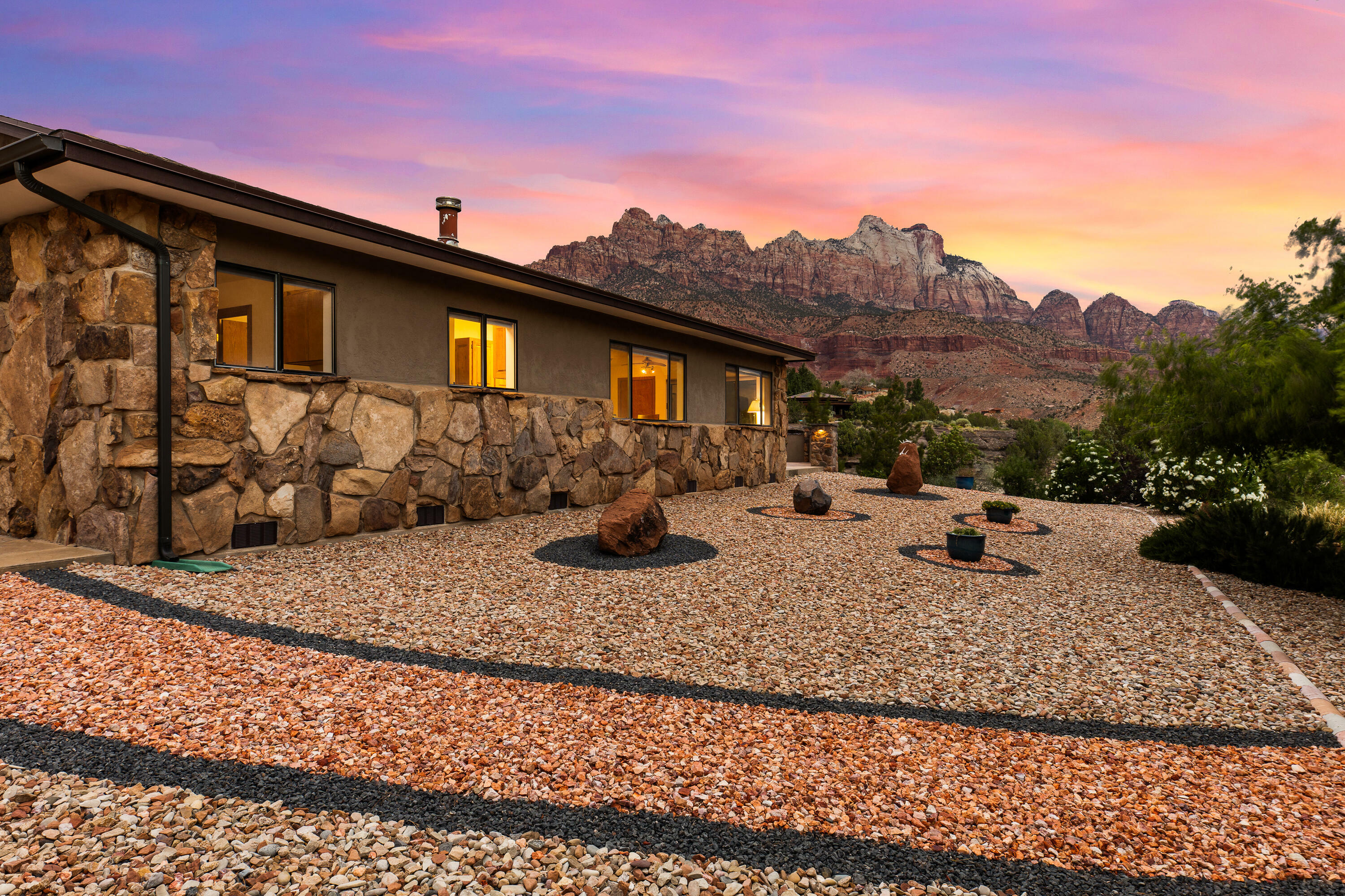 Property Photo: 34 Valley View Dr UT 84767