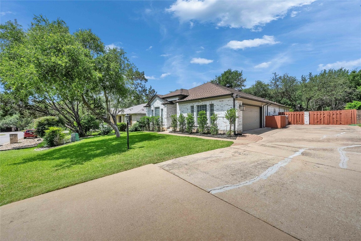 Property Photo:  203 Sailors Run  TX 78734 