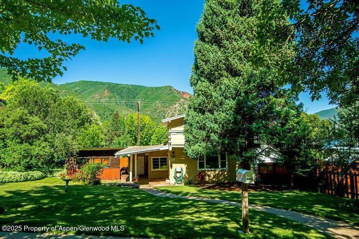 Property Photo:  1105 Bennett Avenue  CO 81601 