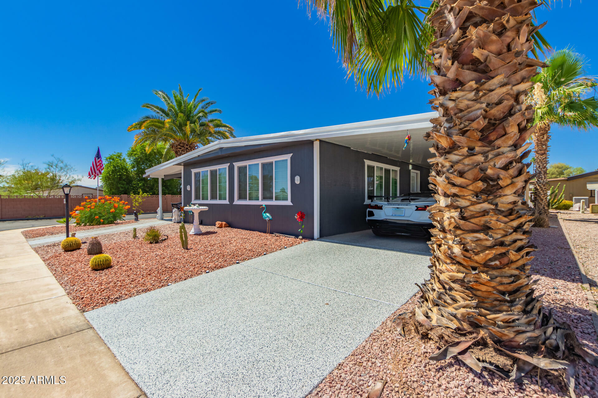 Property Photo: 3036 E Utopia Road 45 AZ 85050