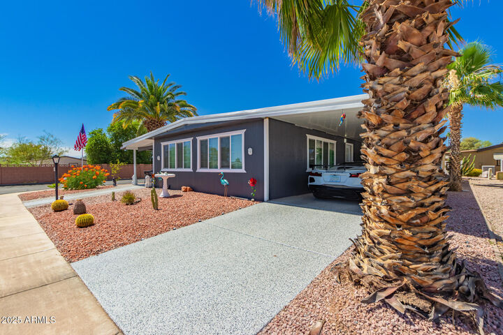 Property Photo: 3036 E Utopia Road 45 AZ 85050