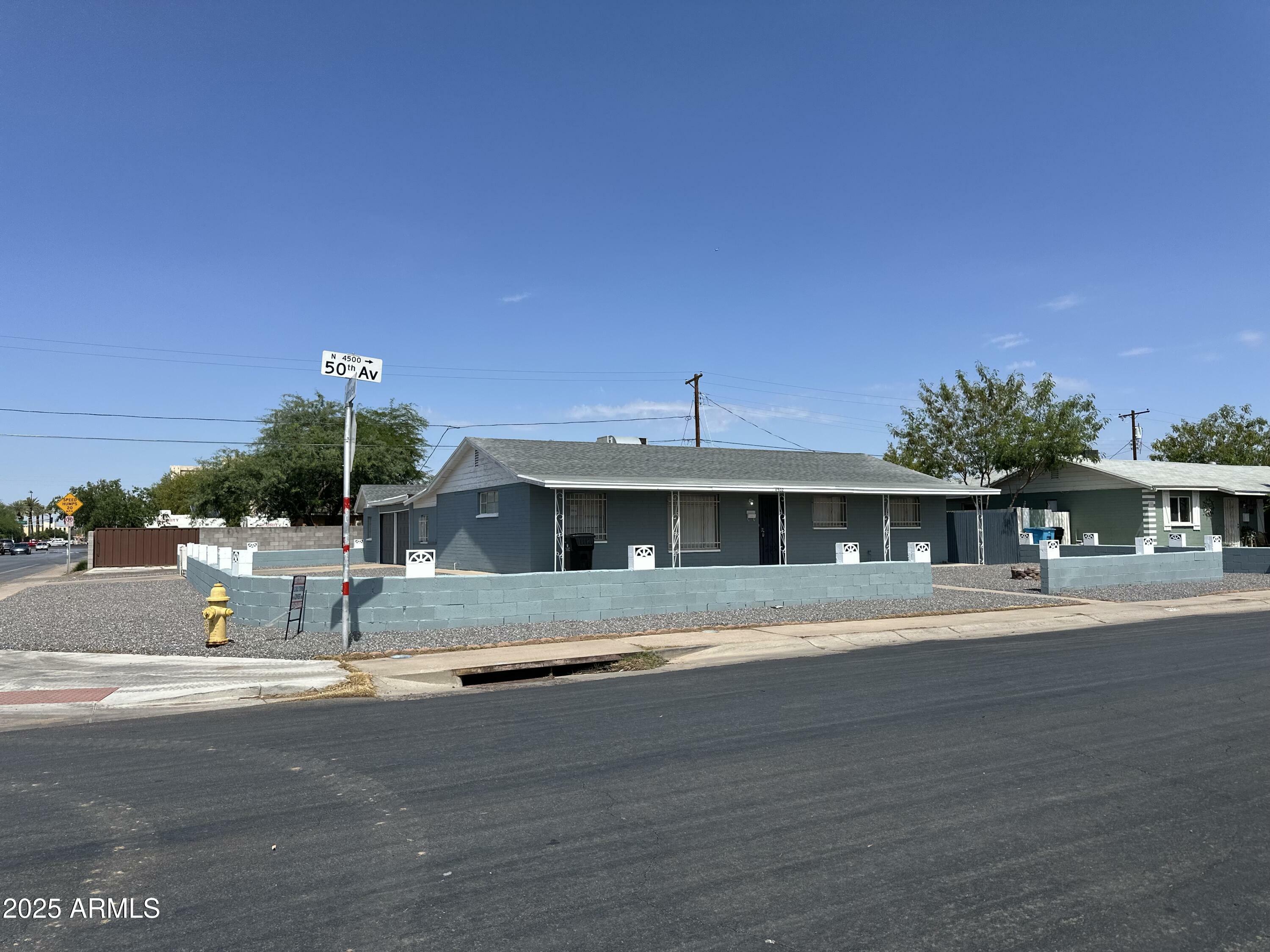 Property Photo: 4502 N 50th Avenue AZ 85031