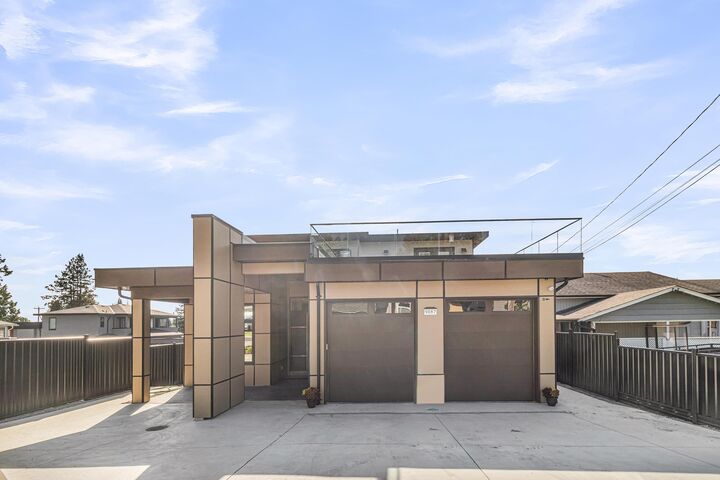 9087 112 Street  Delta BC V4C 4X7 photo