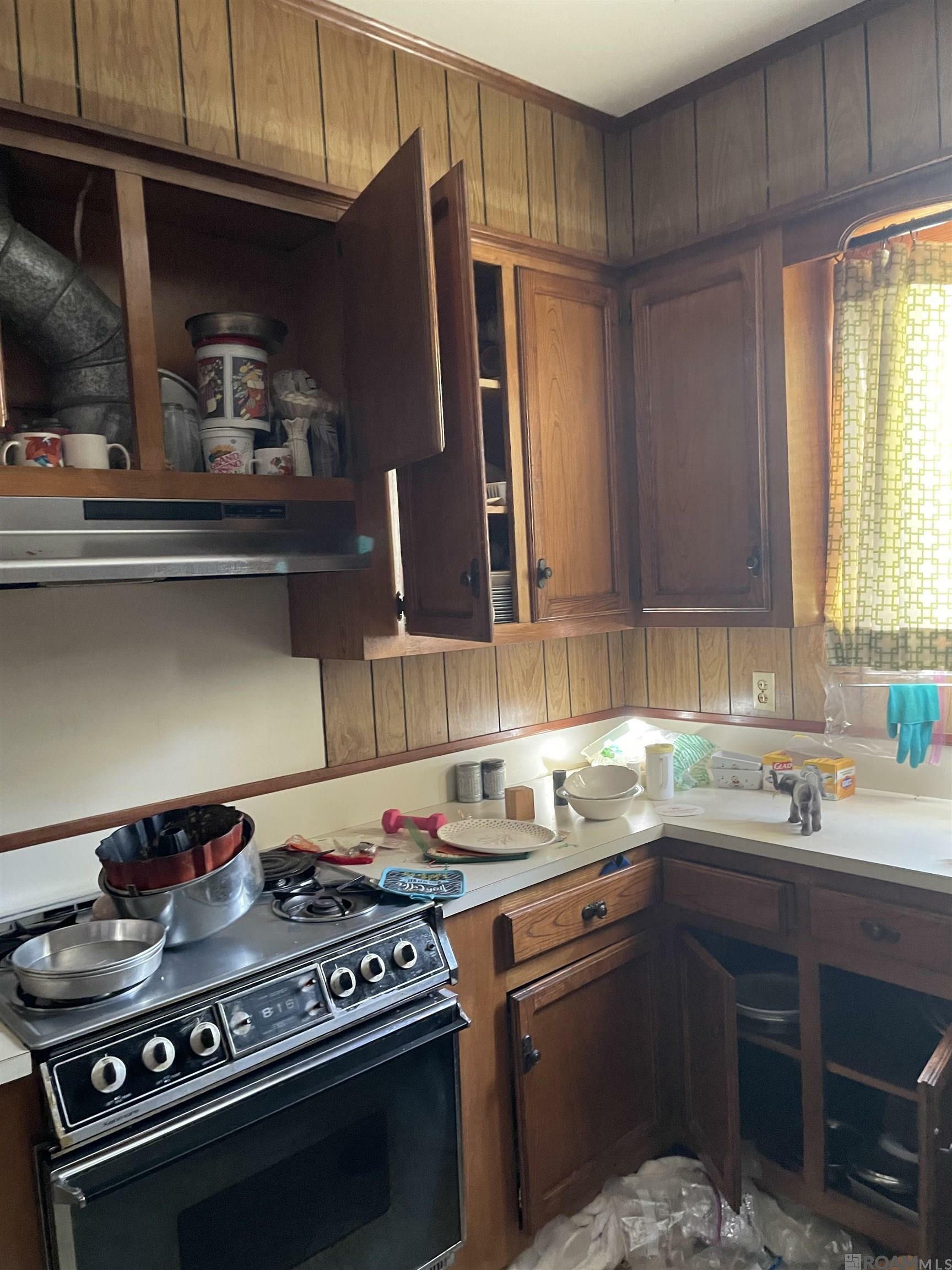 Property Photo: 1050 S 16th St LA 70802