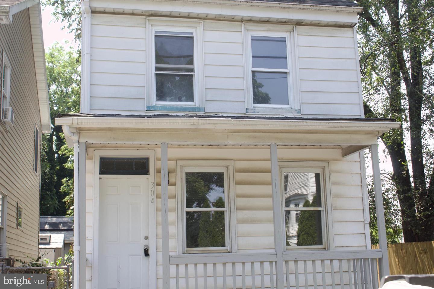 Property Photo: 304 York Street NJ 08016