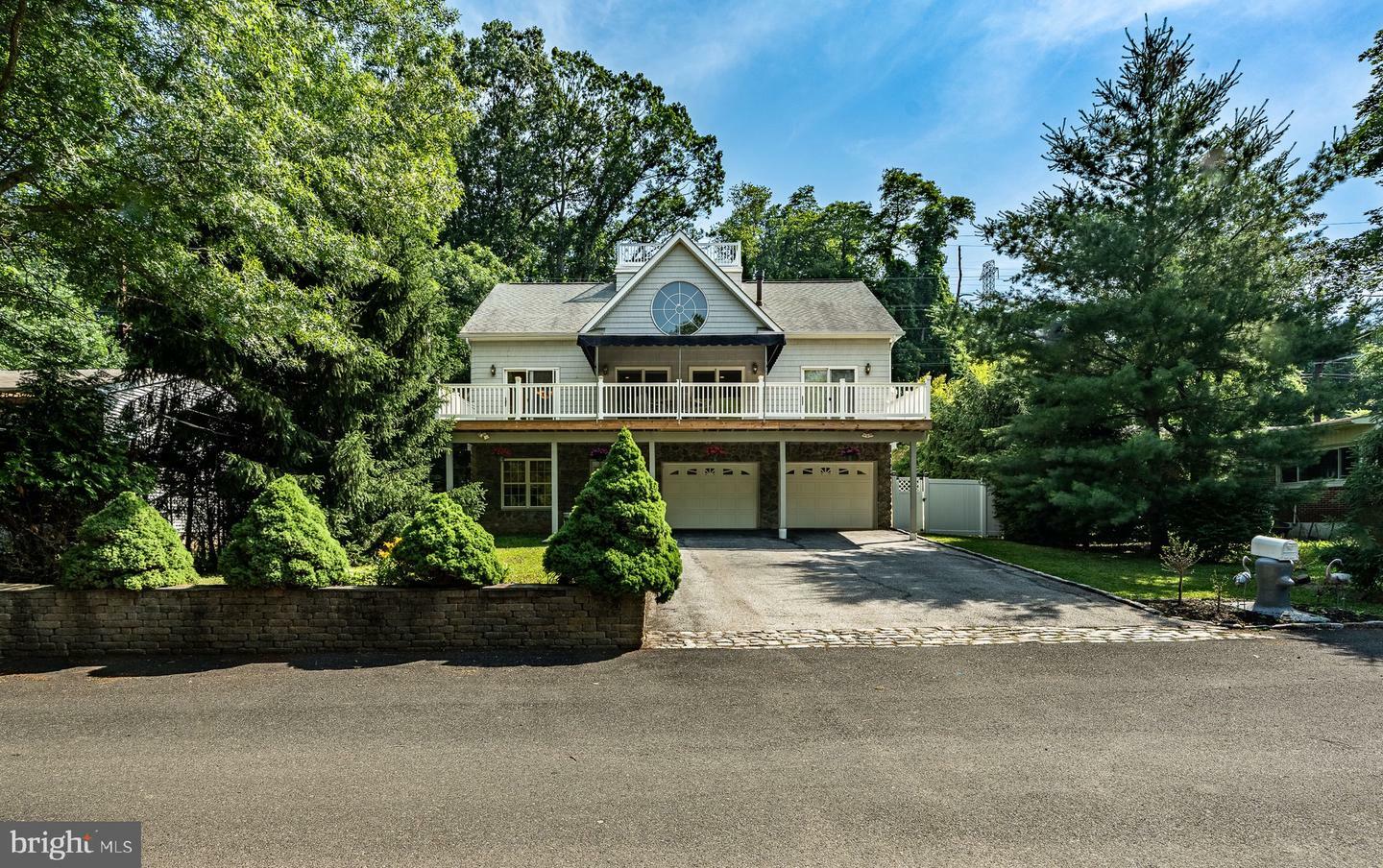 Property Photo: 2 River Road B PA 19128