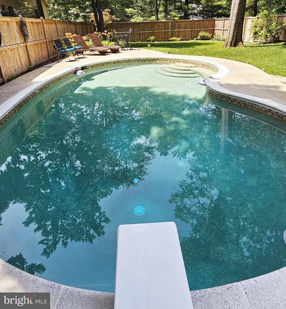 Property Photo: 2411 Rosedown Drive VA 20191