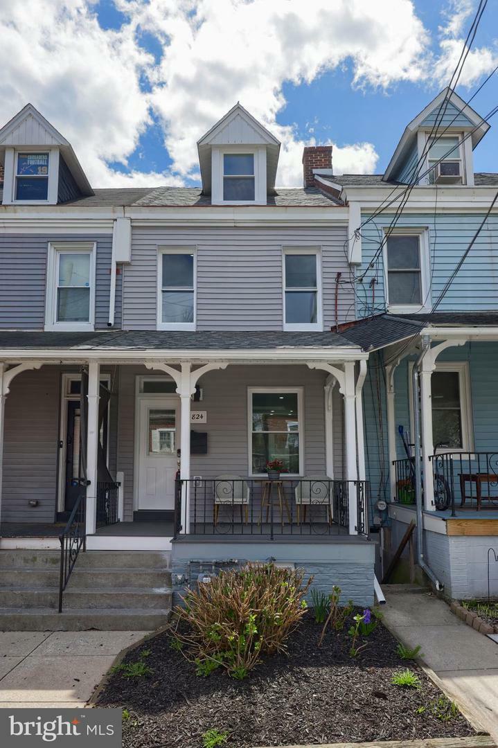 Property Photo: 824 4th Street PA 17603