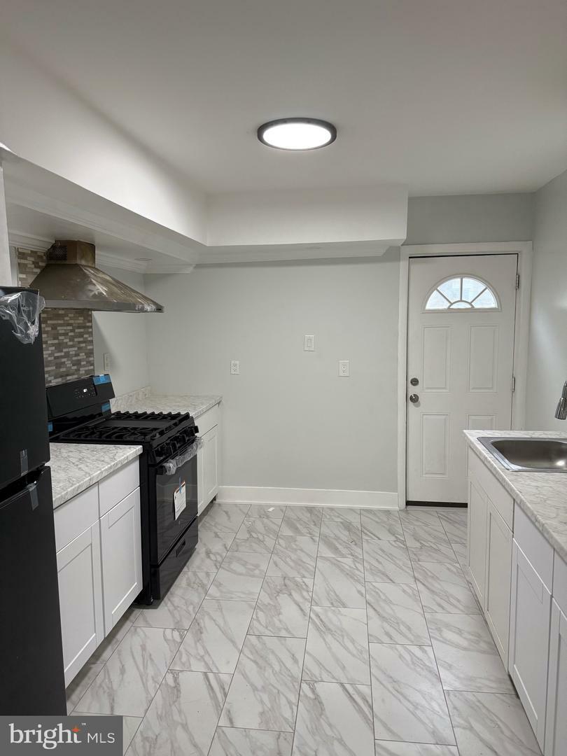 Property Photo: 1447 S 28th Street PA 19146