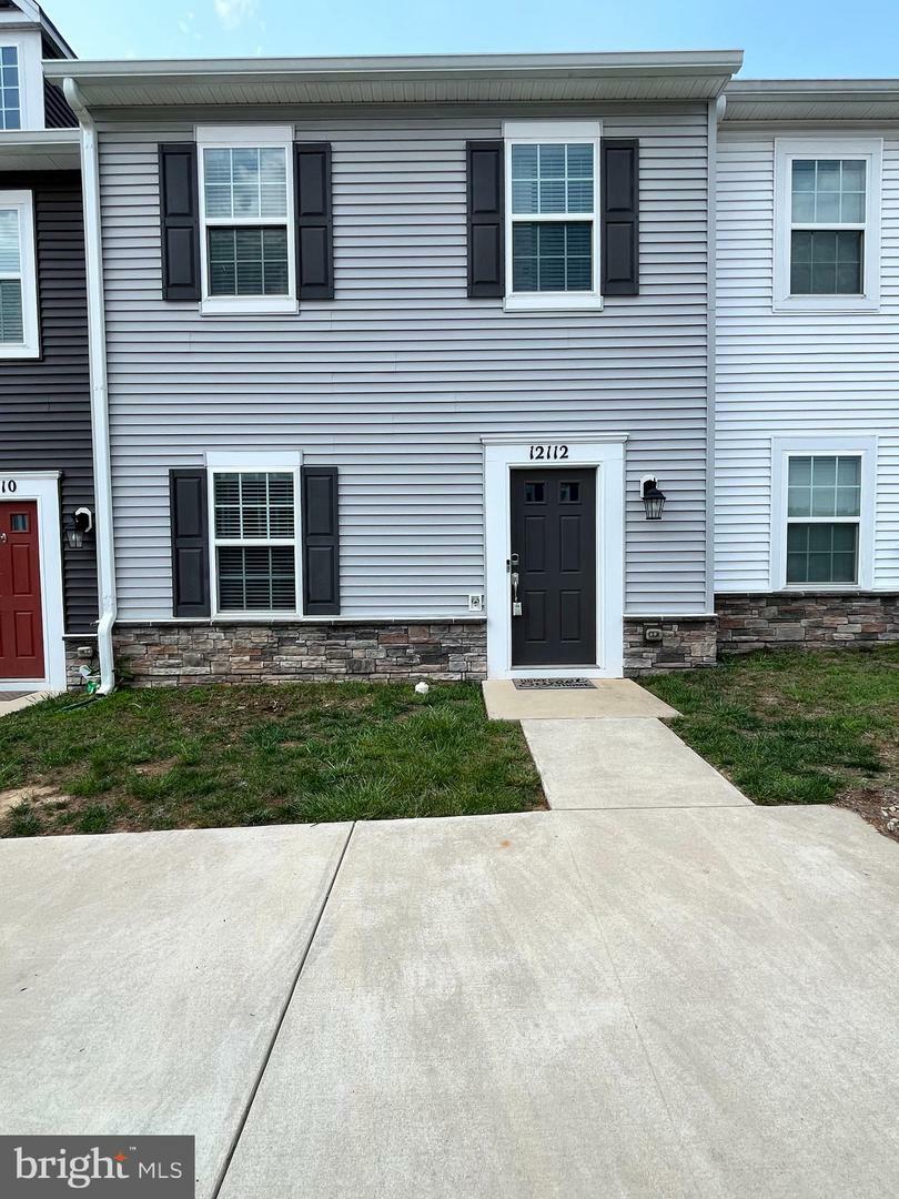 Property Photo: 12112 Bowling Farm Court VA 22407