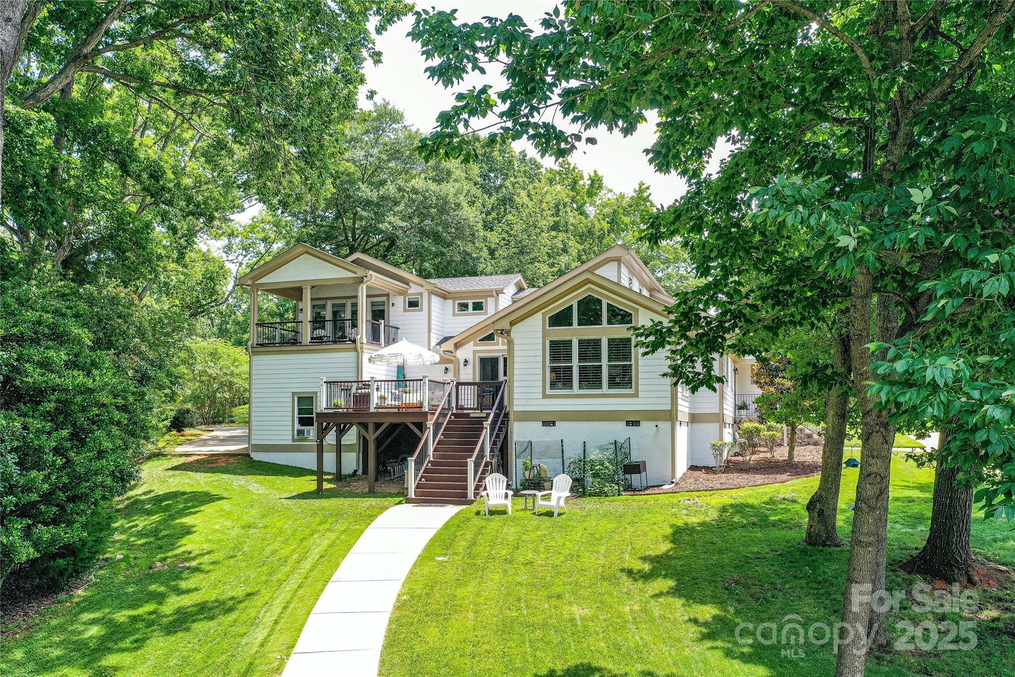 Property Photo: 7010 Coventry Court SC 29708