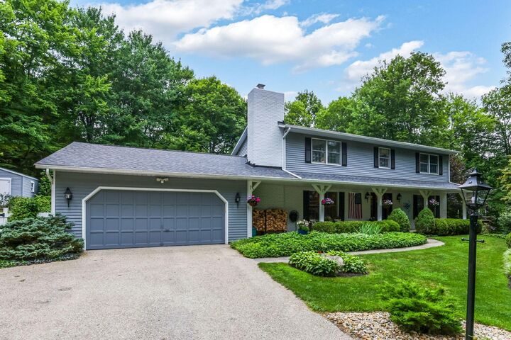 2211 Welsh Hills NE Road  Granville OH 43023 photo
