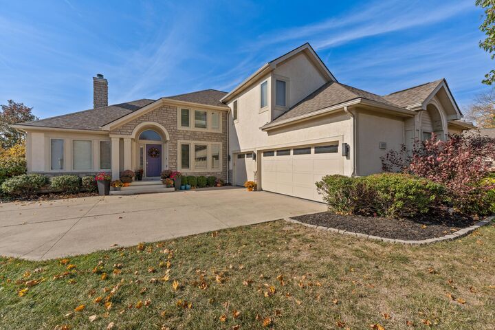 6037 Baronscourt Way  Dublin OH 43016 photo