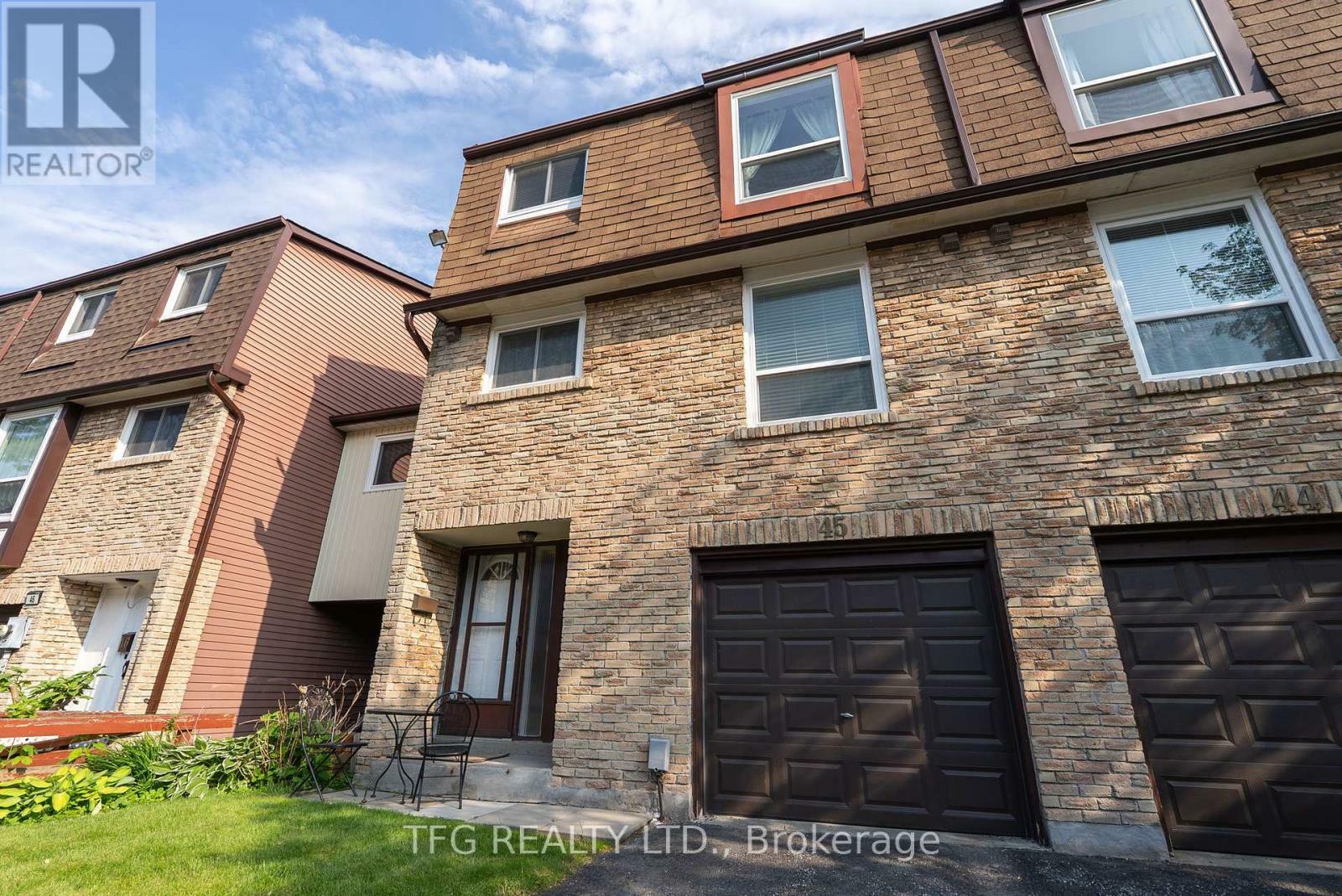 Property Photo: 222 Pearson Street 45 ON L1G 7C6