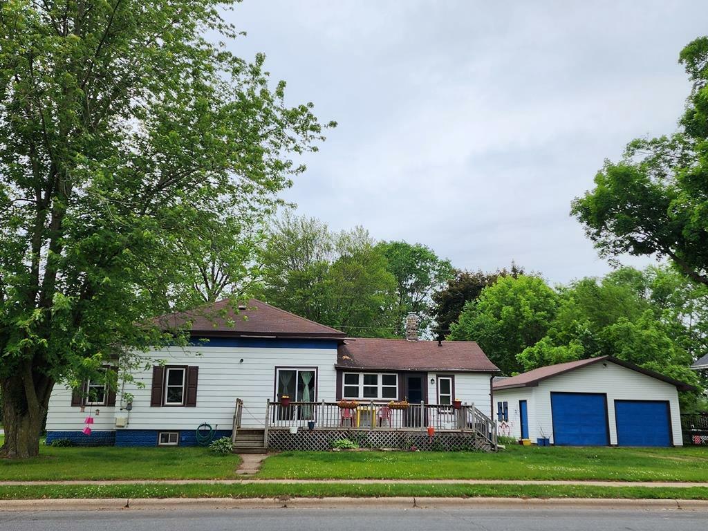 Property Photo: 319 East Division Street WI 54166