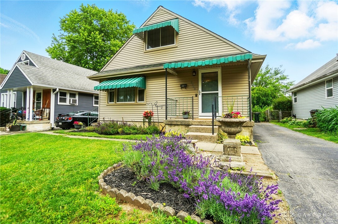 Property Photo:  2540 Acorn Drive  OH 45419 