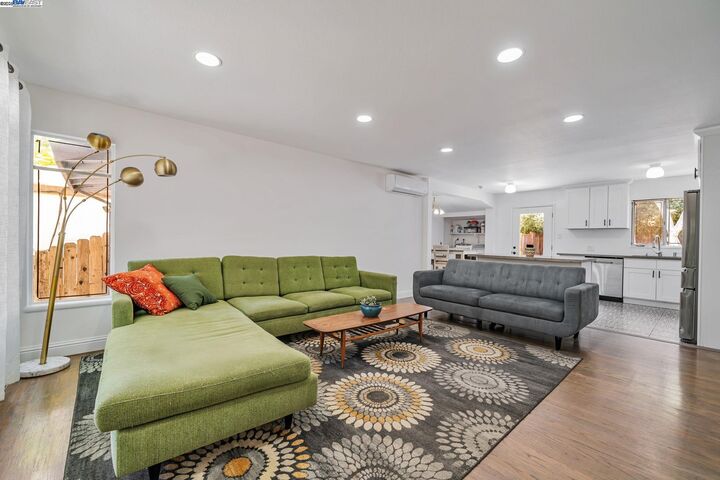 Property Photo: 126 Kilkare Rd CA 94586