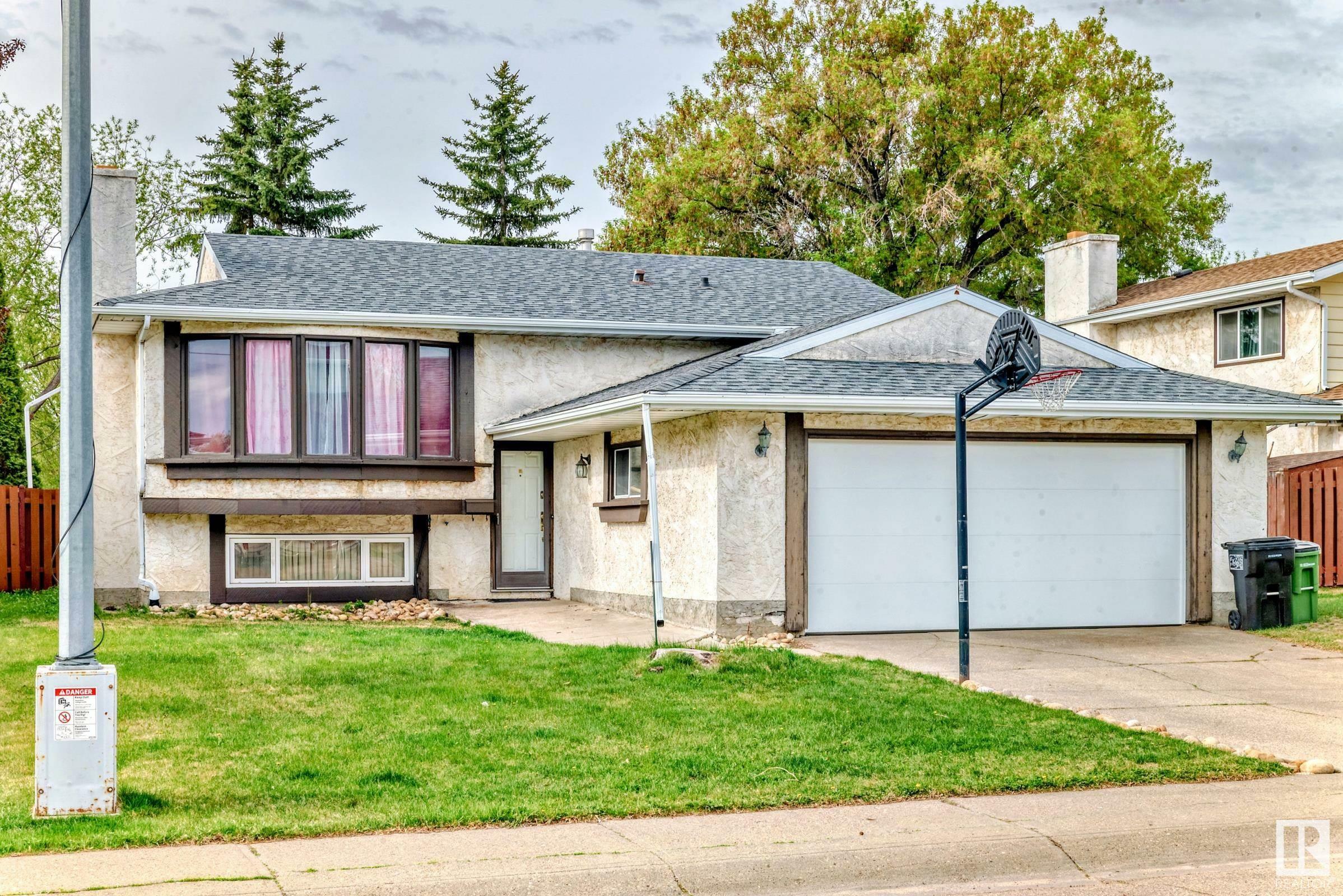 Property Photo: 18623 62A Avenue NW AB T5T 2T4