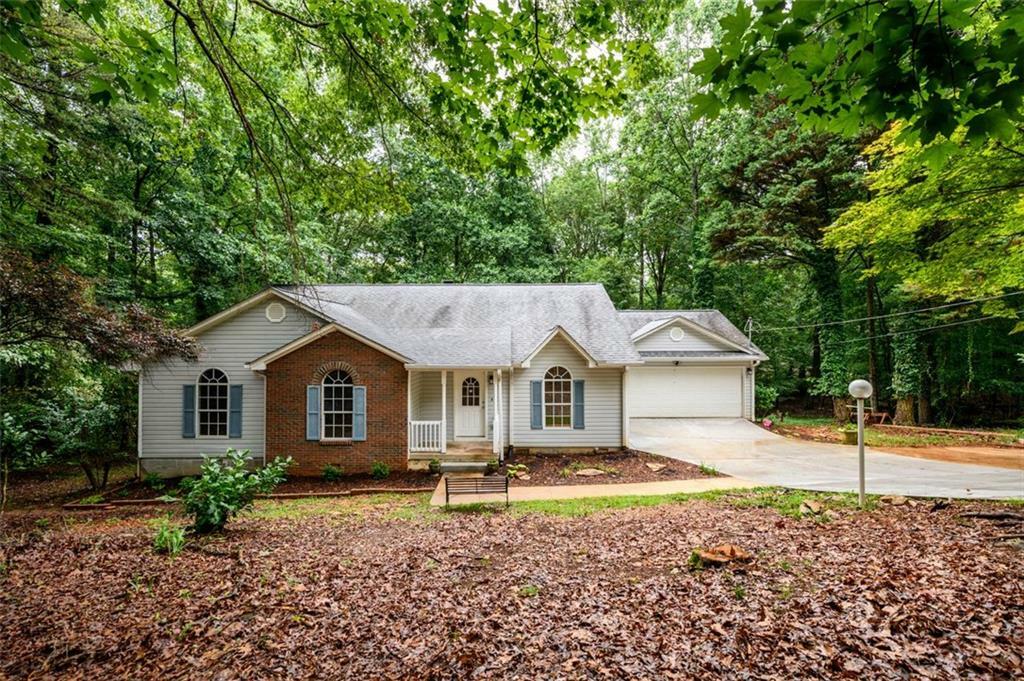 Property Photo: 3105 The Trail Road GA 30501