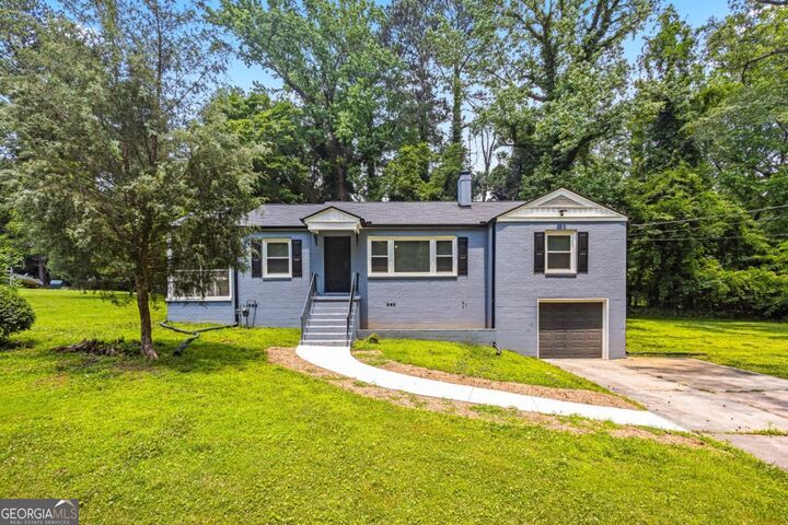 Property Photo:  3211 Hollydale Drive SW  GA 30311 