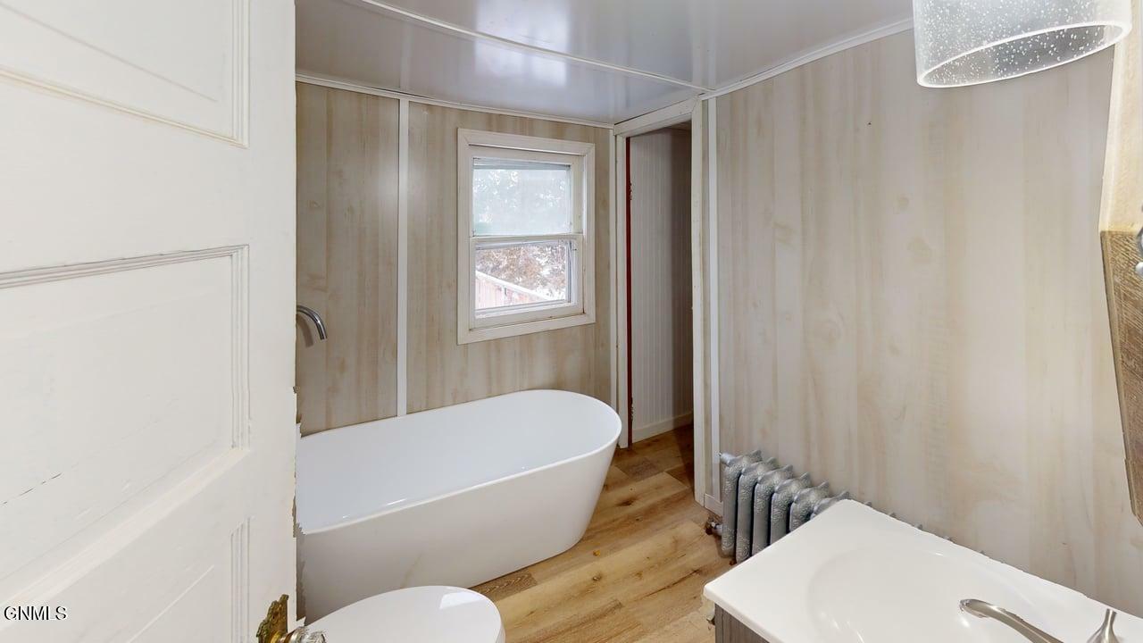 Property Photo: 518/600 2nd Street NE ND 58554