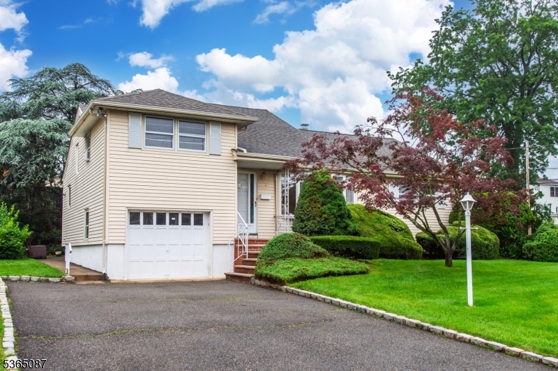 Property Photo: 6 Rutgers Pl NJ 07013
